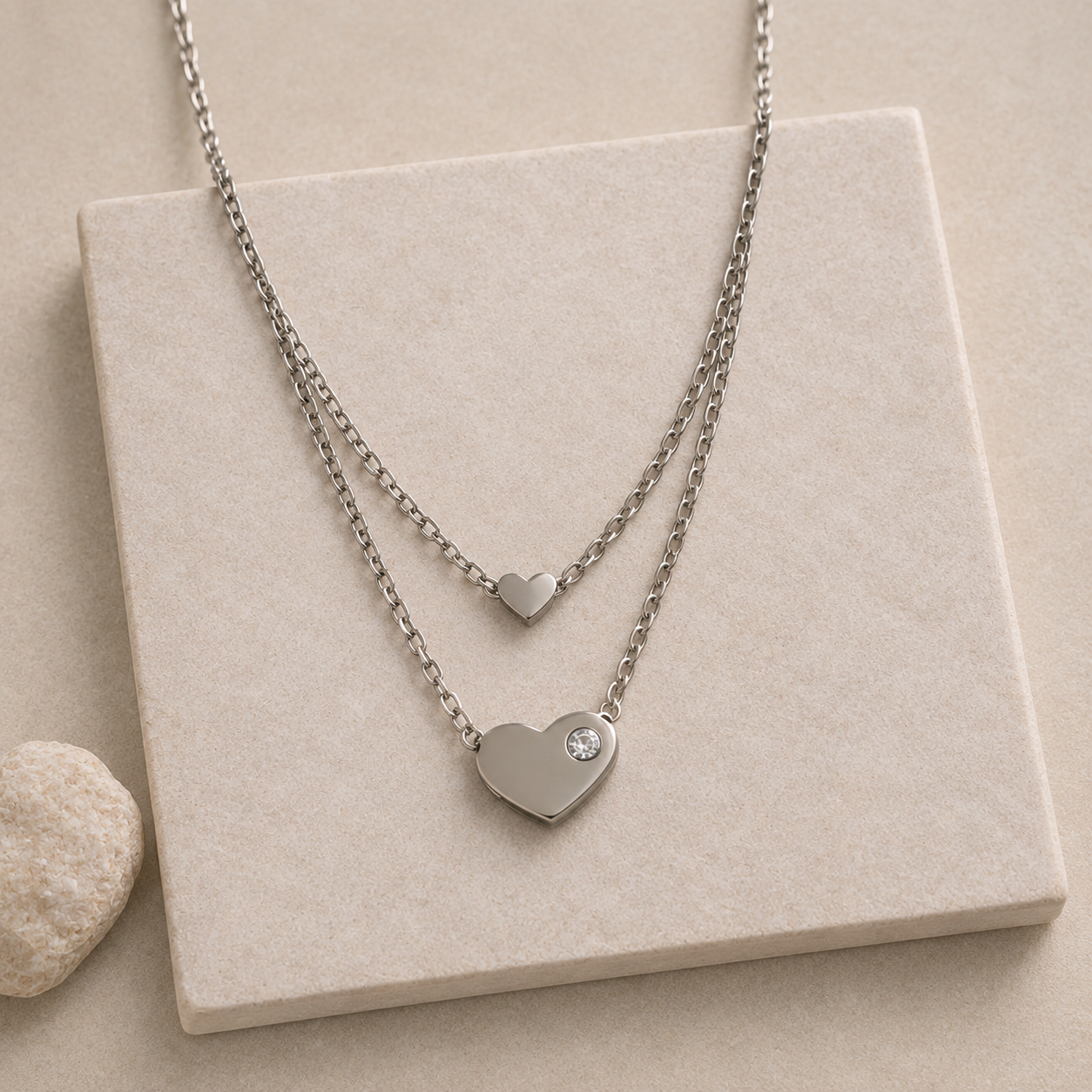 Minimal Heart Pendant Necklace