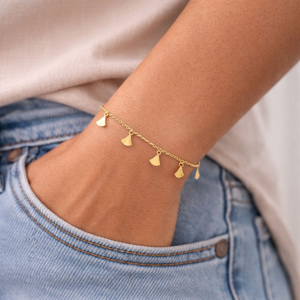 Minimal Gold Charm Bracelet