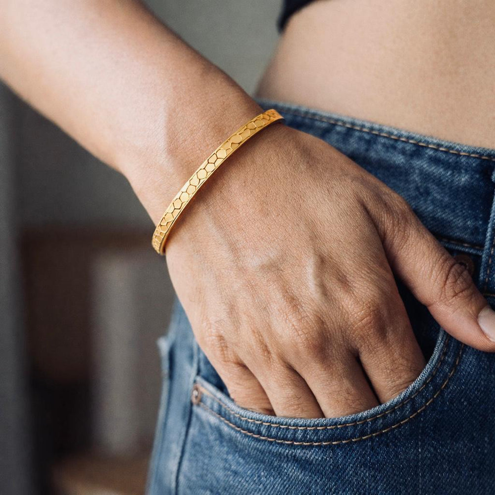 geometric pattern bangle