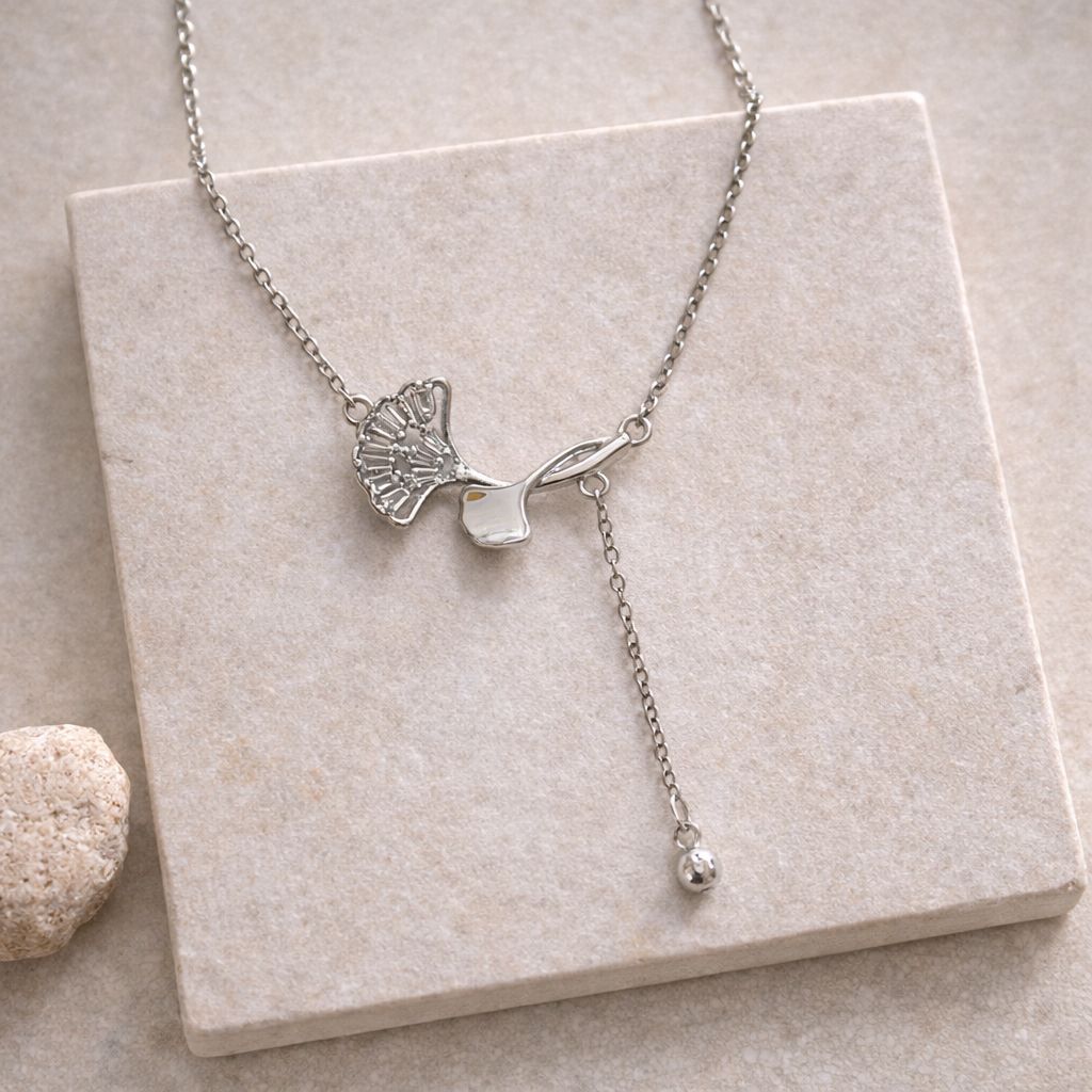 elegant nature inspired ginkgo leaf pendant necklace for women