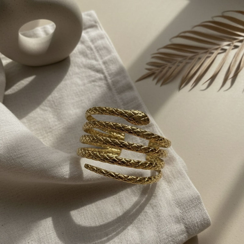 Stylish snake design bracelet women statement jewelry